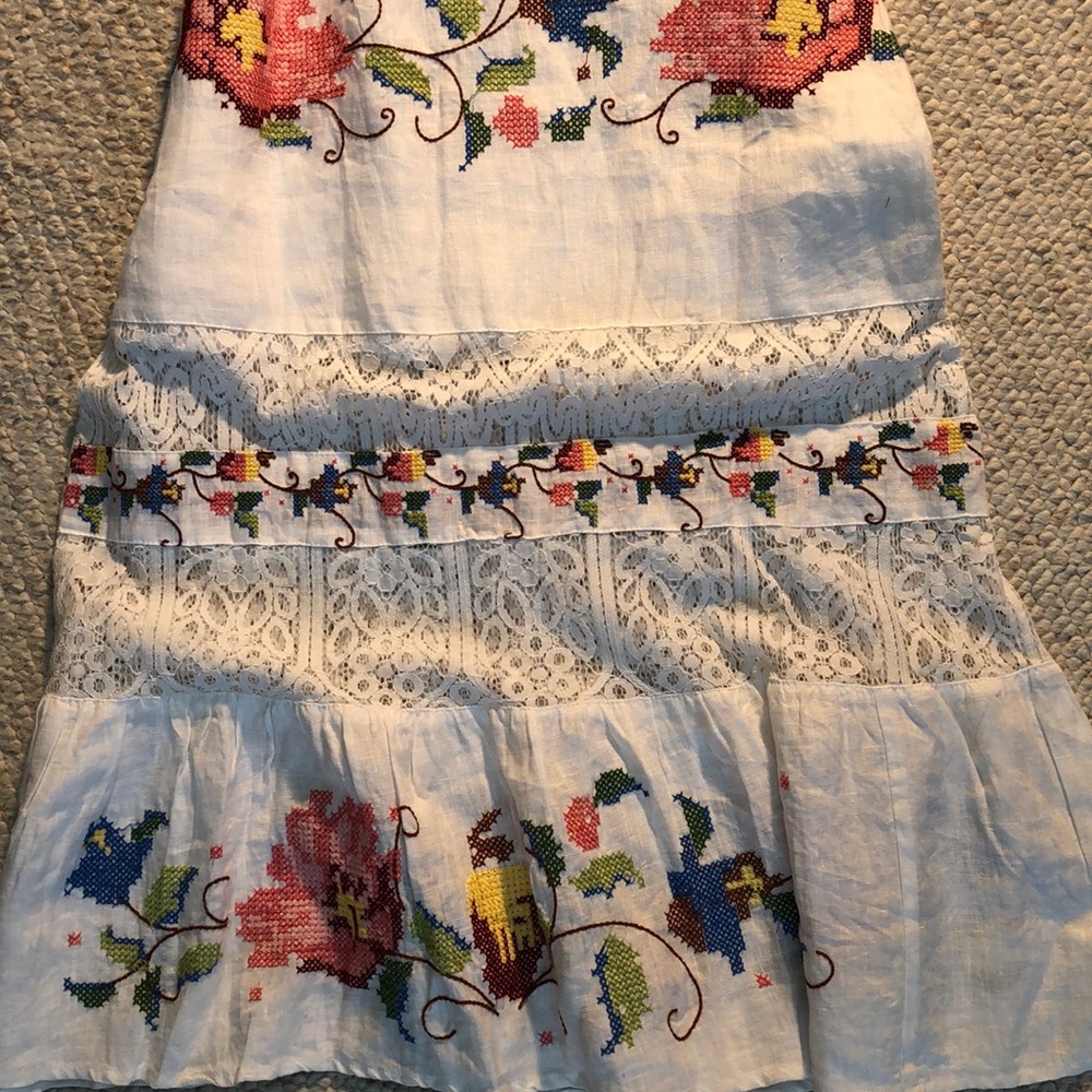 FARM Rio White Maxi Dress with Colorful Floral Embroidery - Picture 8 of 11